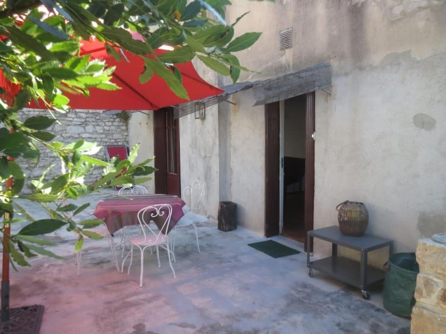 Vezenobres La Maison Du Prieure מראה חיצוני תמונה