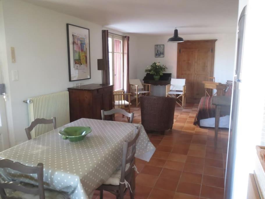 Vezenobres La Maison Du Prieure מראה חיצוני תמונה
